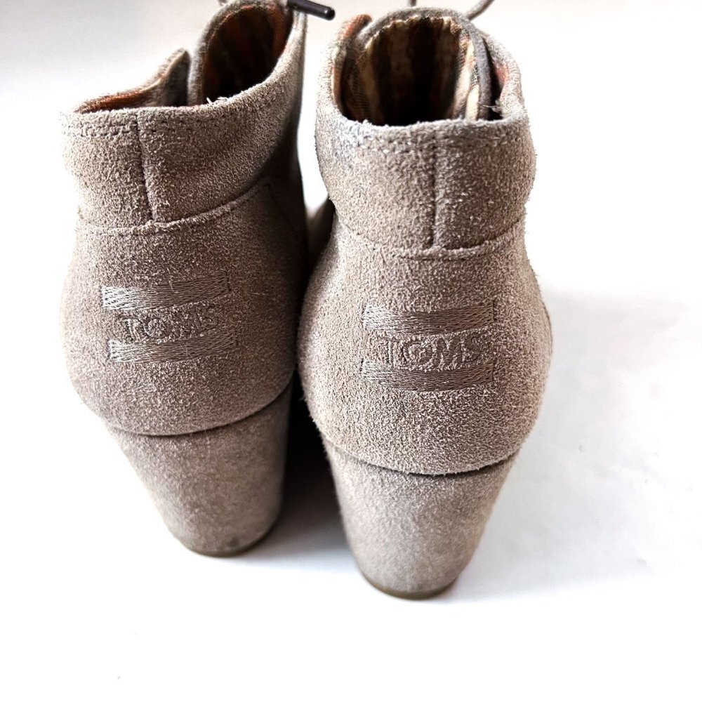 TOMS | Taupe, Desert Wedge Booties, Size 10 - Picture 5 of 10